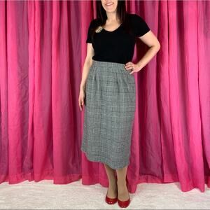 Vintage Requirements wool blend black and white check skirt, size 15 or 16